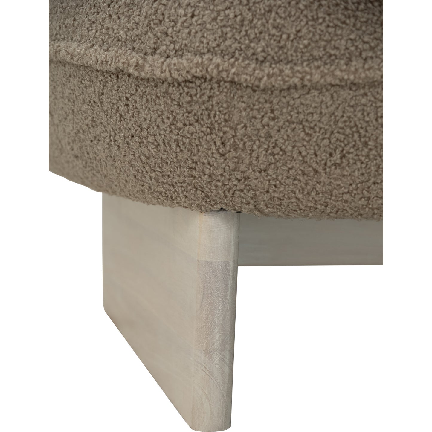 Bentle Lounge Chair